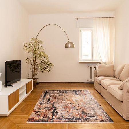 Domus Verona - Elegante Residenza Con Affaccio Su Porta Leoni Εξωτερικό φωτογραφία