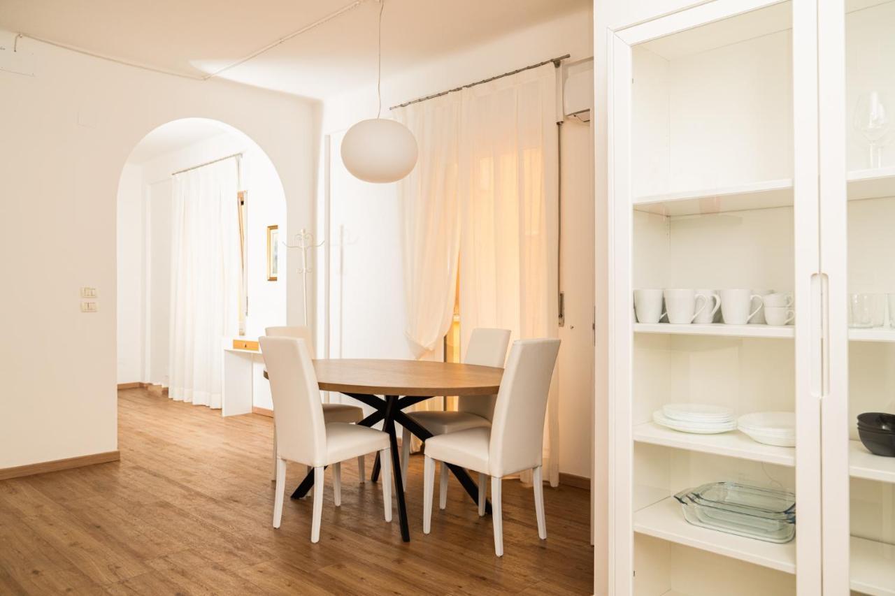 Domus Verona - Elegante Residenza Con Affaccio Su Porta Leoni Εξωτερικό φωτογραφία
