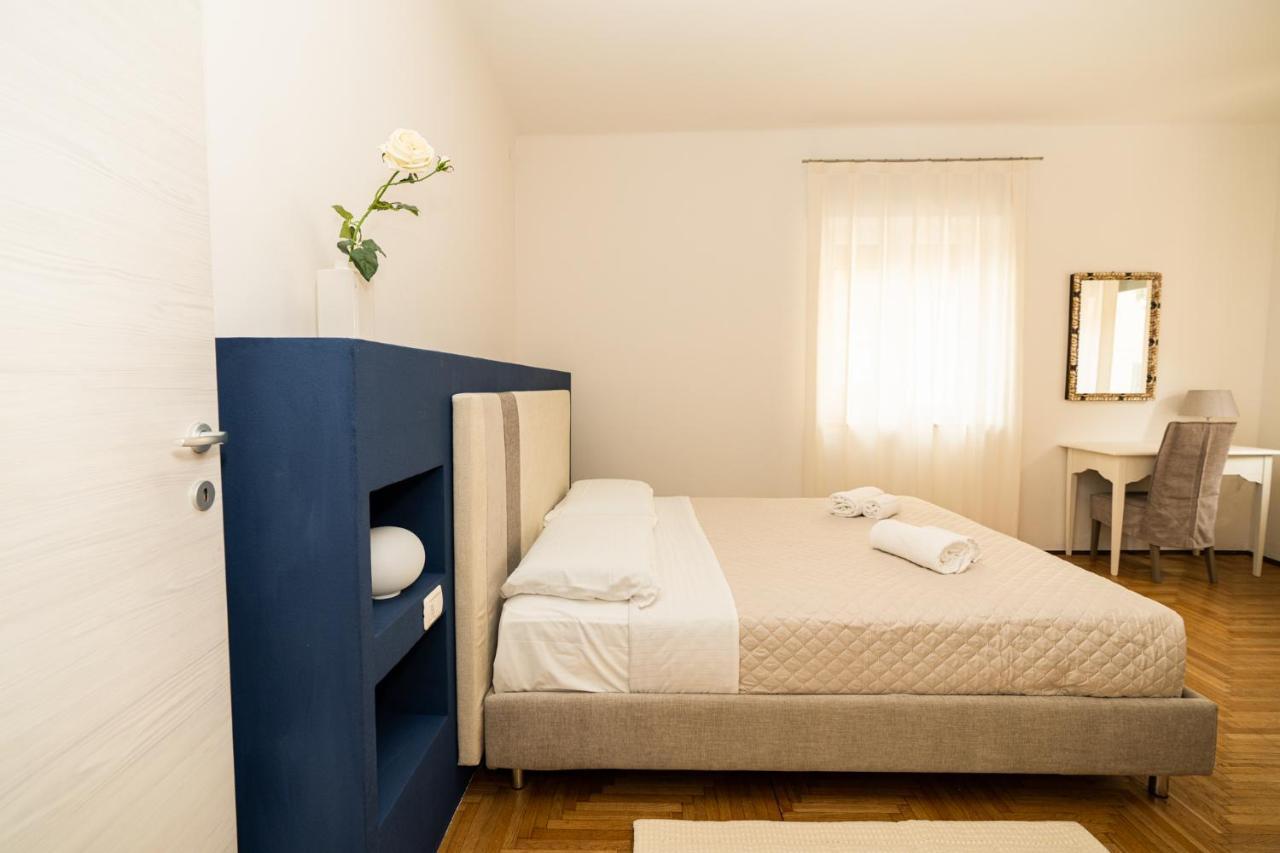 Domus Verona - Elegante Residenza Con Affaccio Su Porta Leoni Εξωτερικό φωτογραφία