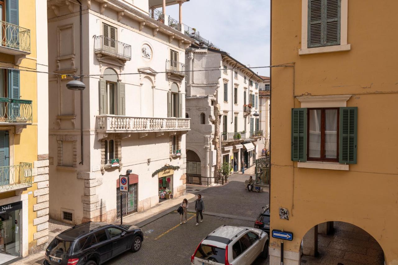 Domus Verona - Elegante Residenza Con Affaccio Su Porta Leoni Εξωτερικό φωτογραφία