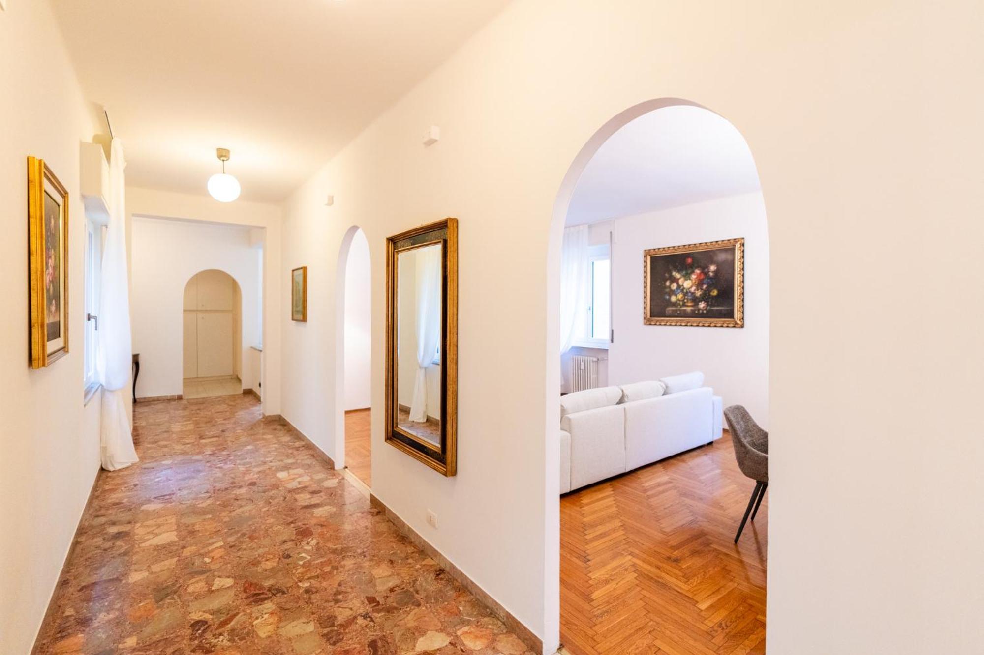 Domus Verona - Elegante Residenza Con Affaccio Su Porta Leoni Δωμάτιο φωτογραφία