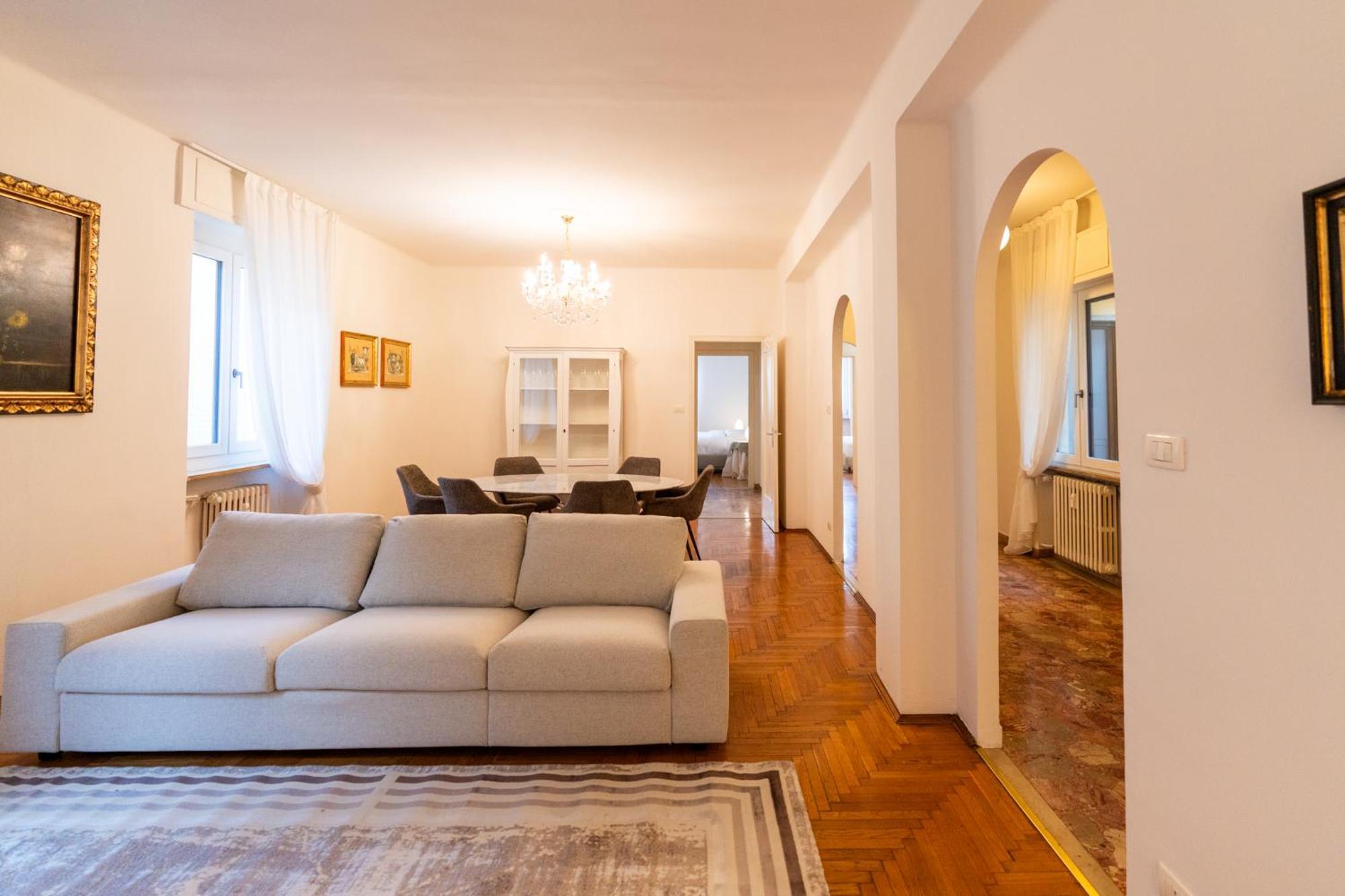 Domus Verona - Elegante Residenza Con Affaccio Su Porta Leoni Δωμάτιο φωτογραφία